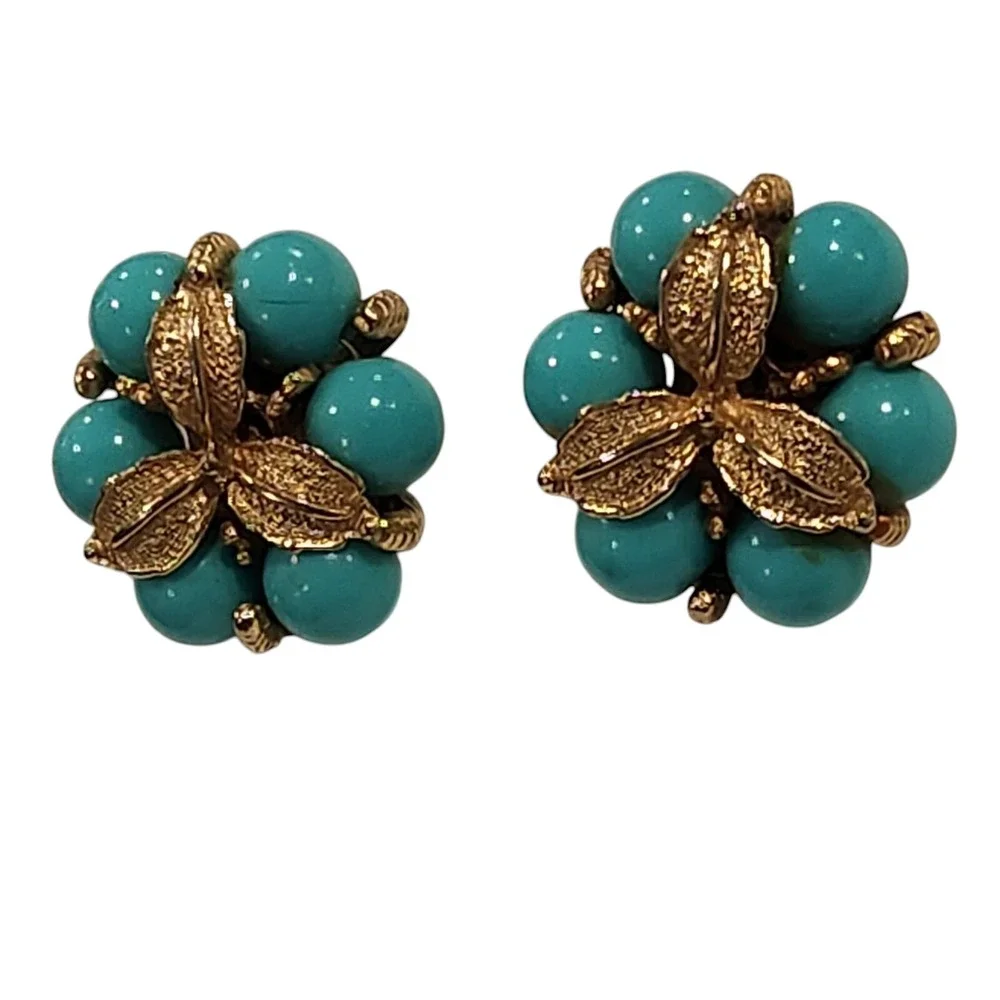 Vintage Mid-Century Gold-tone Trefoil Leaf Turquoise Beads Clip-on Stud Earrings